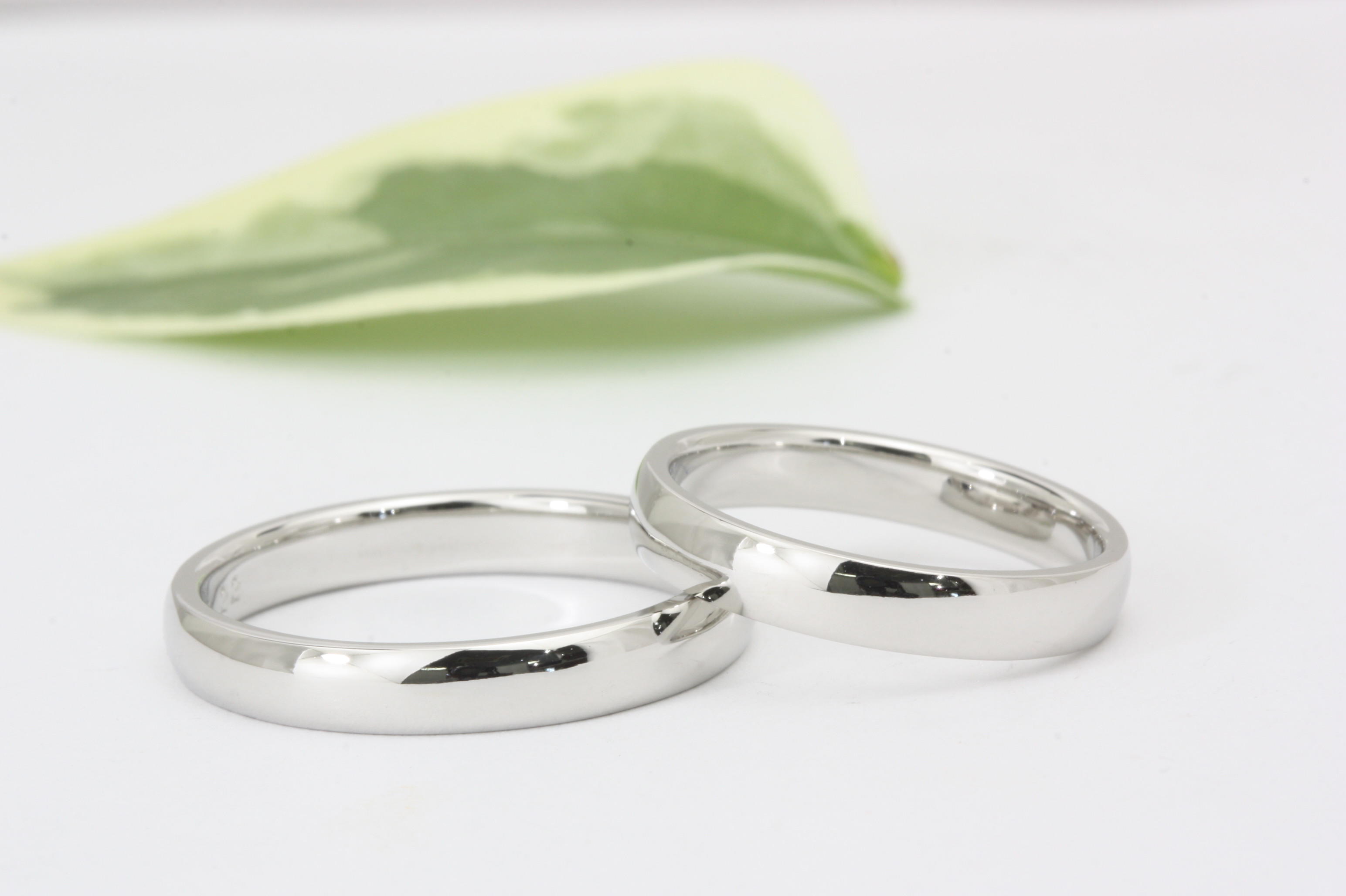 シンプルが一番のプラチナの結婚指輪